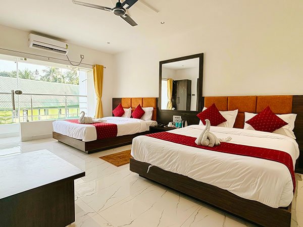 Standard-Deluxe-Quad-Room-2